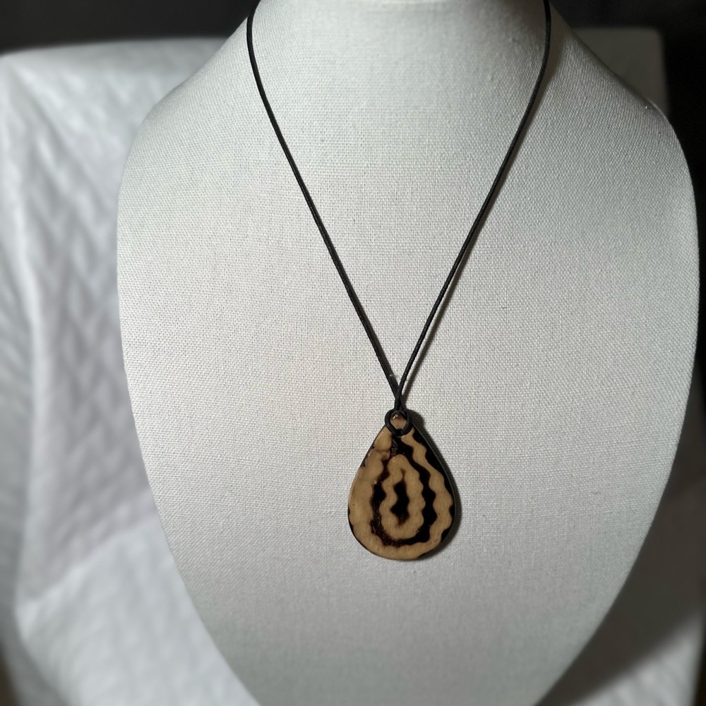 Brown Pendant Necklace